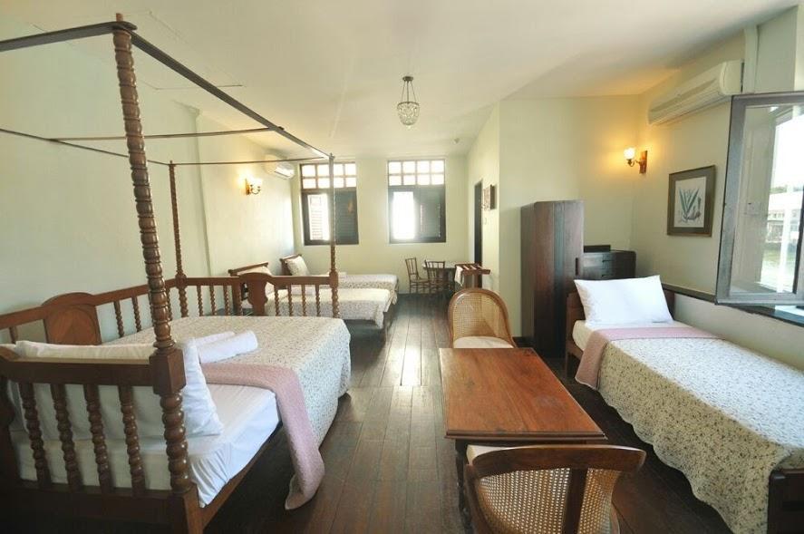 מלון Malacca Heeren House מראה חיצוני תמונה