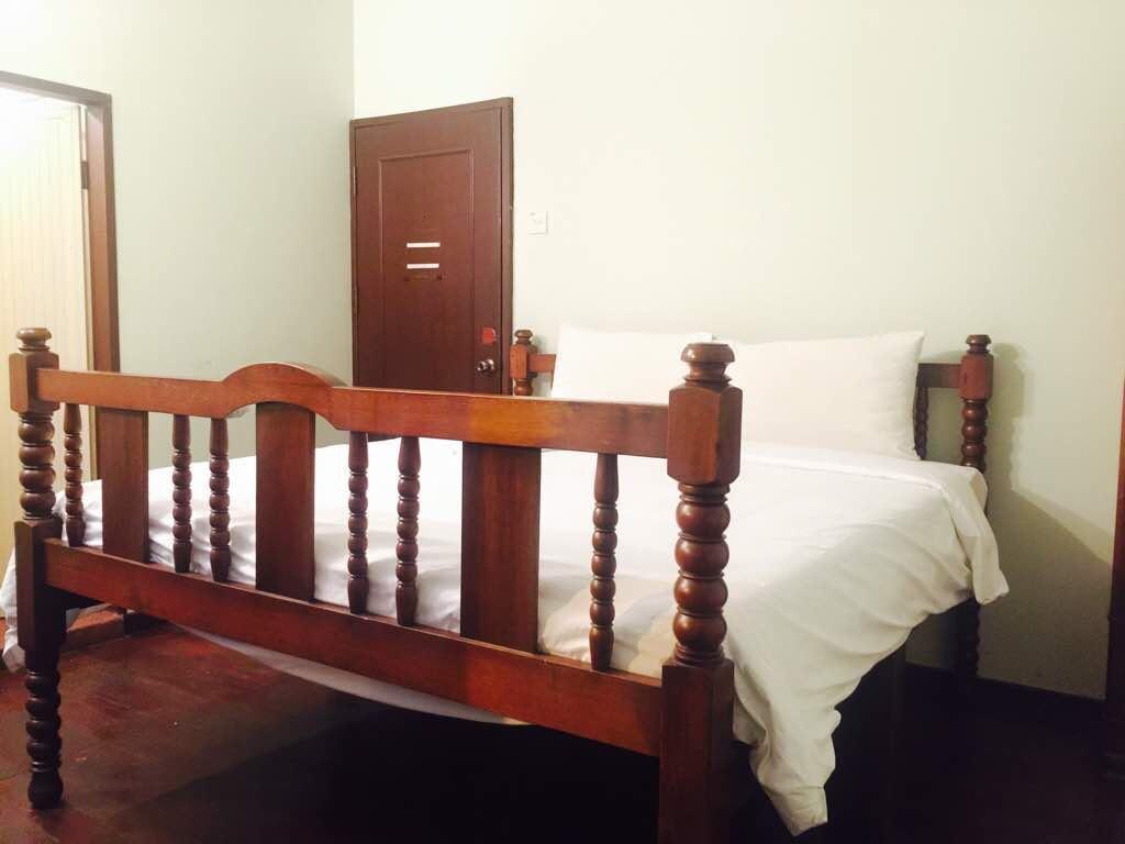 מלון Malacca Heeren House מראה חיצוני תמונה